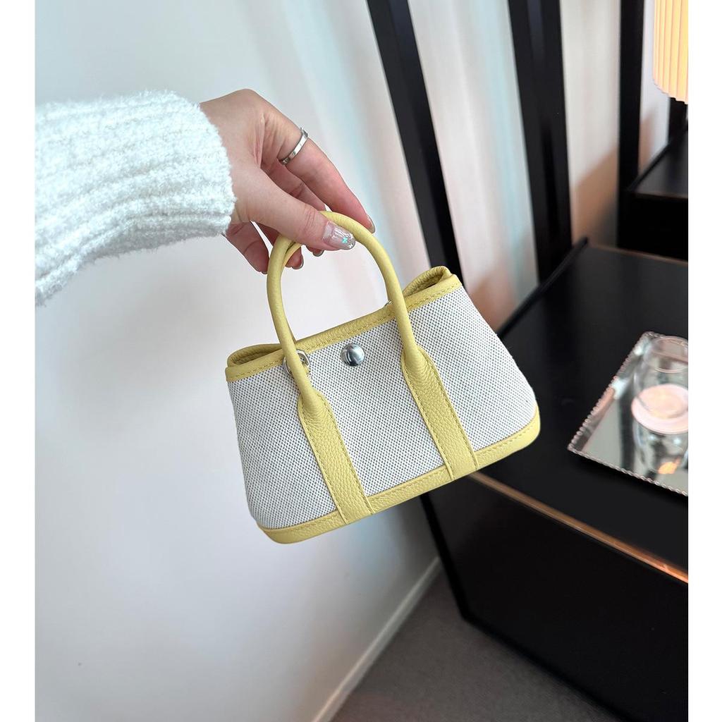 Bolsa Transversal 2026 Lançamento Novo Sensação de Luxo Rosa e Branco Couro Bovino Camada Superior Mini Bolsa Jardim Para Mulheres Bolsa Simples Para o Dia a Dia