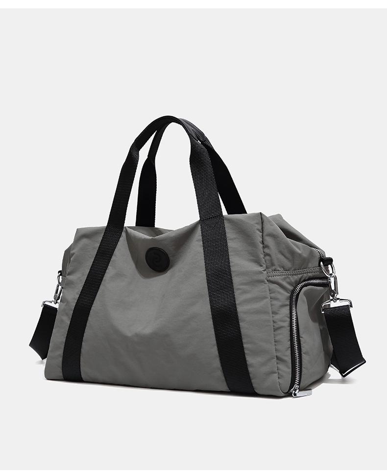 Lightweight Large-Capacity Travel and Sports Bag with Handheld and Crossbody Options for Short Trips and Commuting