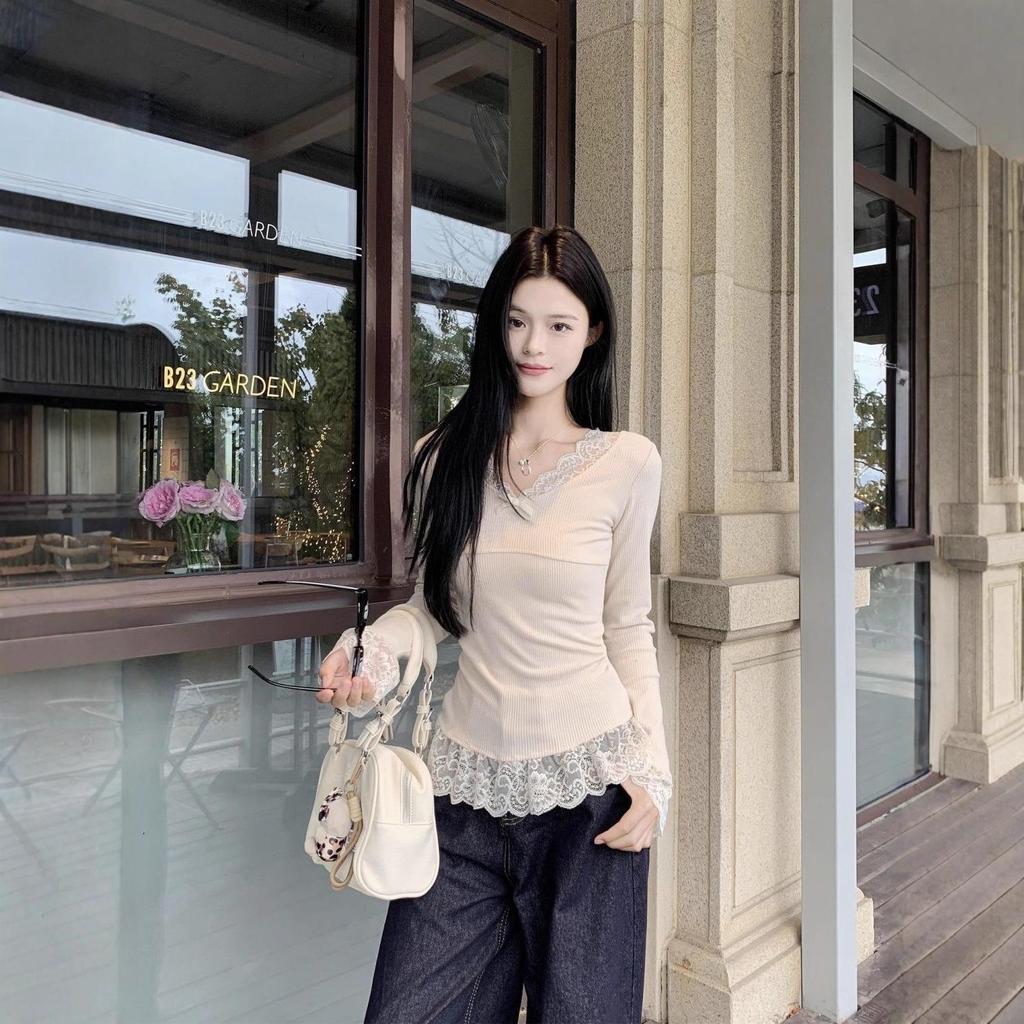 Song Zheng En Women's Apricot Lace Long Sleeve Slim Fit T-shirt for Autumn/Winter