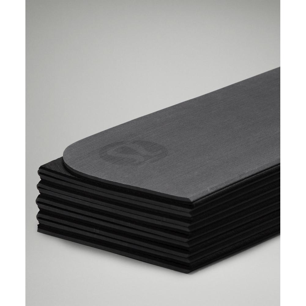 Lululemon The Foldable Mat 6.5mm Traverse Grey Black