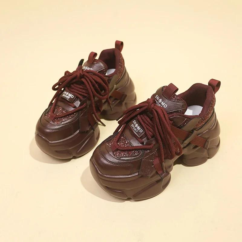 

Модная осенняя дышащая обувь на толстой подошве, повседневные кроссовки из кожи на высокой платформе 8 см для женщин, спортивные кроссовки в стиле «папа», весна 2025 39