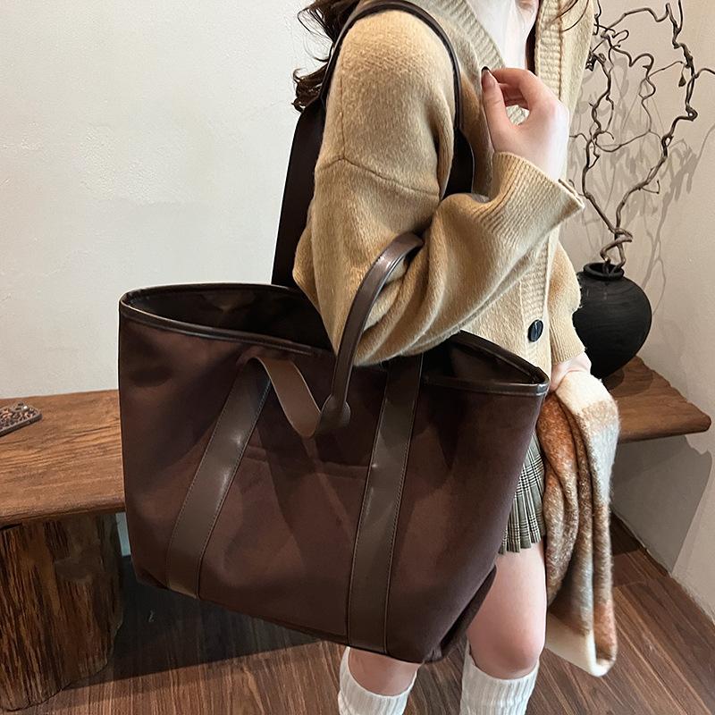 

Сумка подмышкой вместительная в стиле ретро, женская сумка, замшевая сумка-тоут, универсальная простая сумка через плечо темно-коричневого