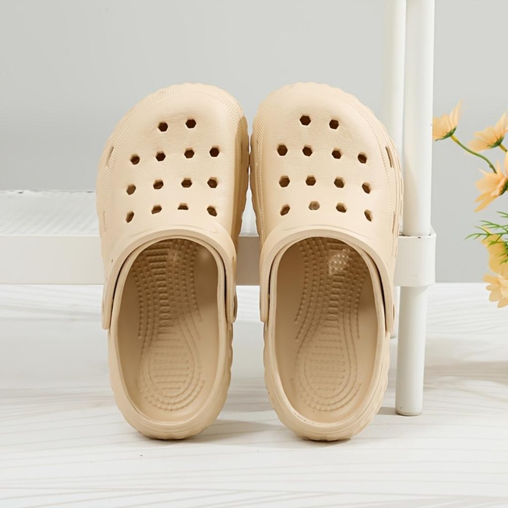 Summer New Thick Soled Casual Simple Comfortable Soft Breathable Cloud Feeling Indoor Home Outdoor Beach Hexagonal Hole Hole Shoes