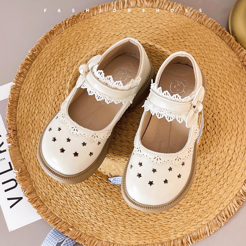 

Girls hole breathable small leather shoes 2025 summer new baby girl shoes hollow princess shoes spring and autumn Doudou shoes 26-30 yards FCL shot 50 pairs