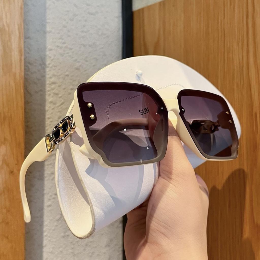 Nové luxusní módní sluneční brýle pro ženy UV ochrana trendy vysoké rozlišení DS-7745