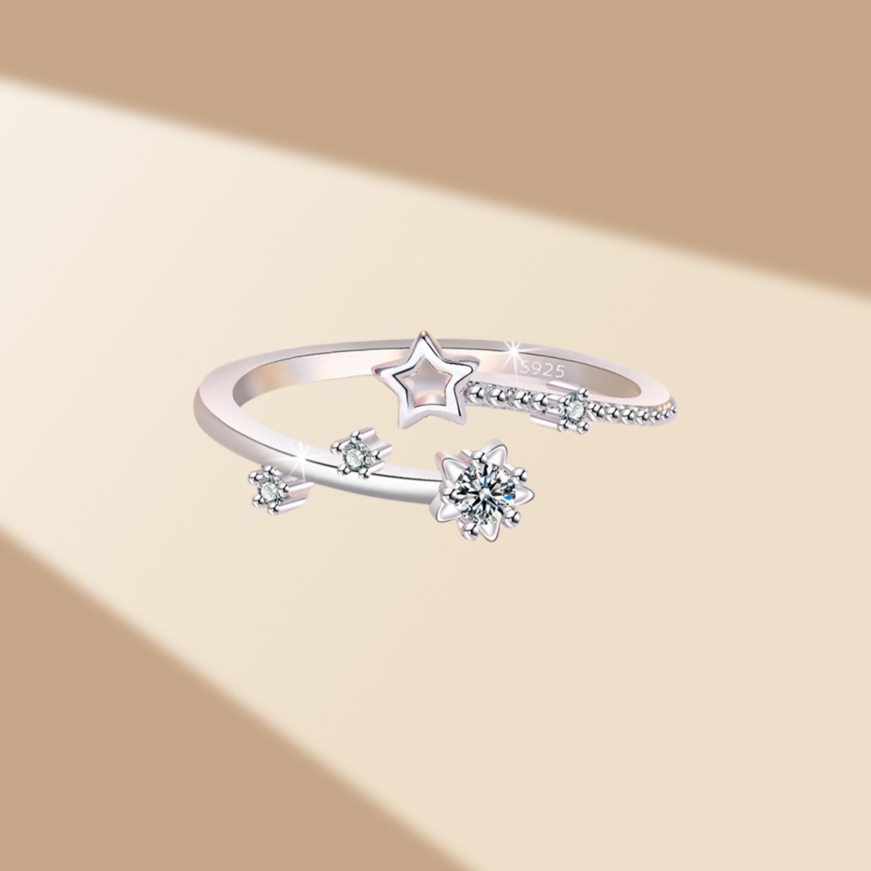 Simple Star Ring with Imitation Moissanite - Elegant Jewelry Popular in Europe, America, Japan, and Korea