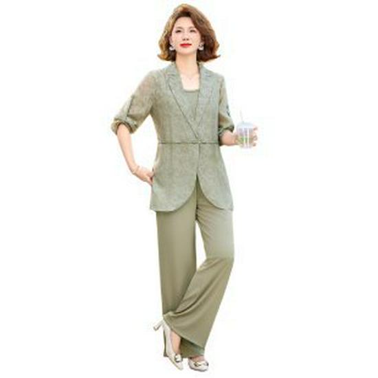 

2026 Summer Elegant Two-Piece Set: Short-Sleeved Top and Wide-Leg Pants for Middle-Aged and Elderly Women 3XL світло-зелений колір