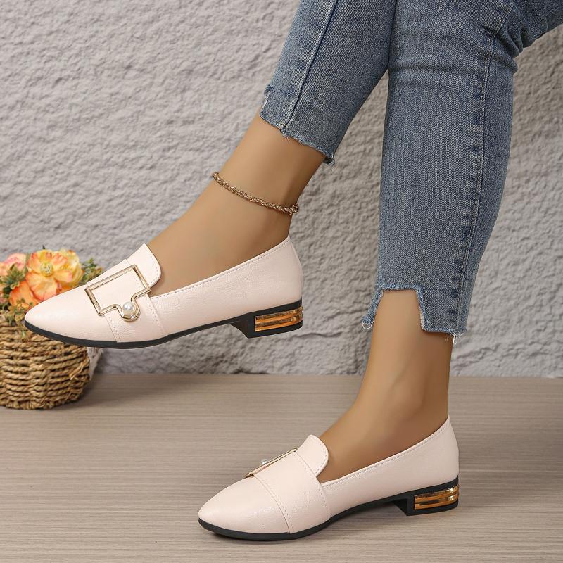 Women Casual Comfortable Flats Shoes 2026 Spring Summer New Outdoor Slip on Loafers Lightweight Pointed Lazy Sneakers Women