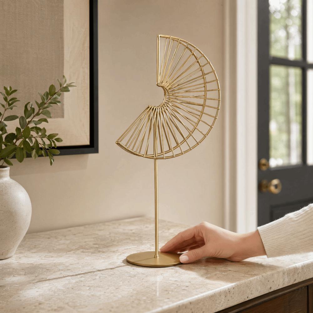 Gold Wire Woven Semicircle Iron Desk Decor Hotel Front Desk Display Ornament