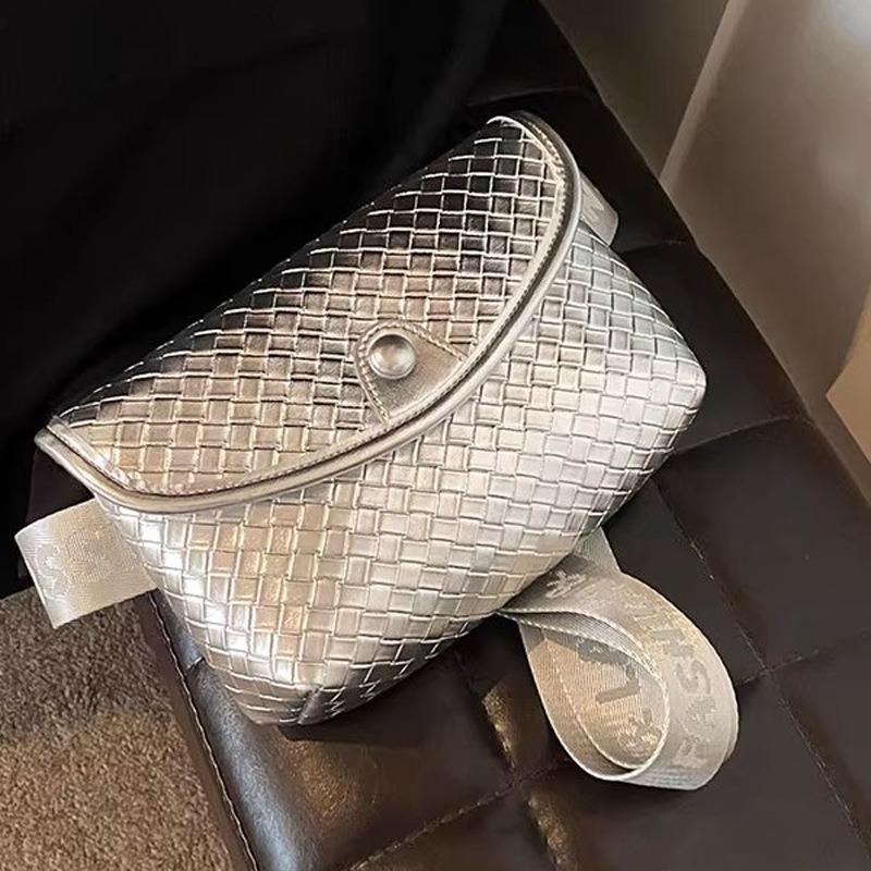 New fanny pack women's bag trendy versatile niche high-end fashion breast bag casual shoulder messenger bag