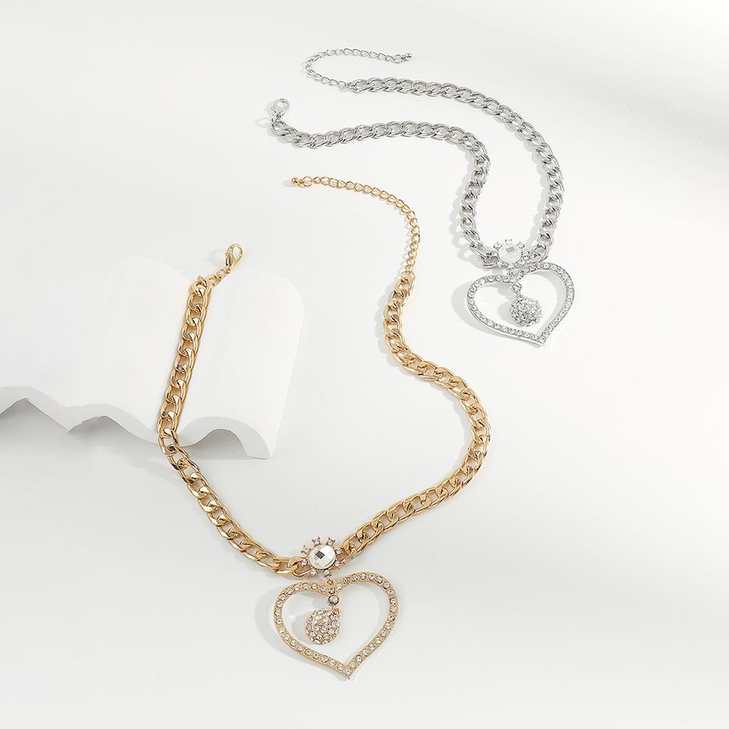 Women European Light Luxury Hollow Heart Rhinestone Necklace Simple Geometric Minimalist Hip Hop Choker For Women