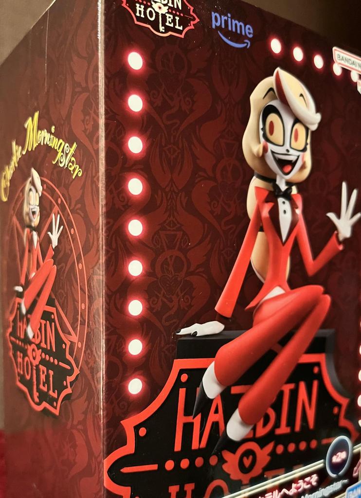 Bine ați venit la Hazbin Hotel Monitor Figurină Top - Charlie Morningstar - Figurină Premiu Culoarea A