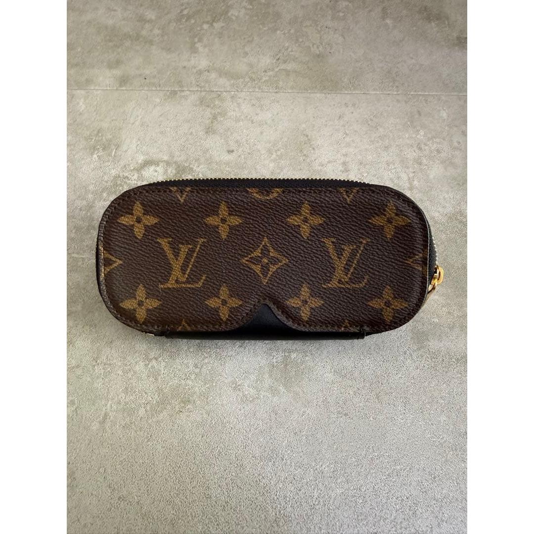 Used LOUIS VUITTON Monogram Sunglasses Case