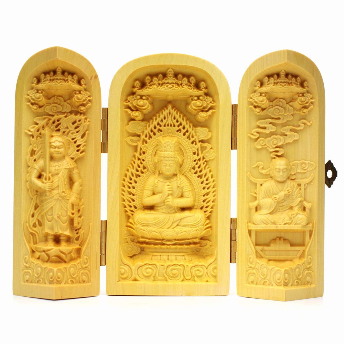 

Natural boxwood Buddhist statue, Dainichi Nyorai, approximately 10cm tall. This Shingon Buddhist triad includes Kobo Daishi, Dainichi Nyorai, and