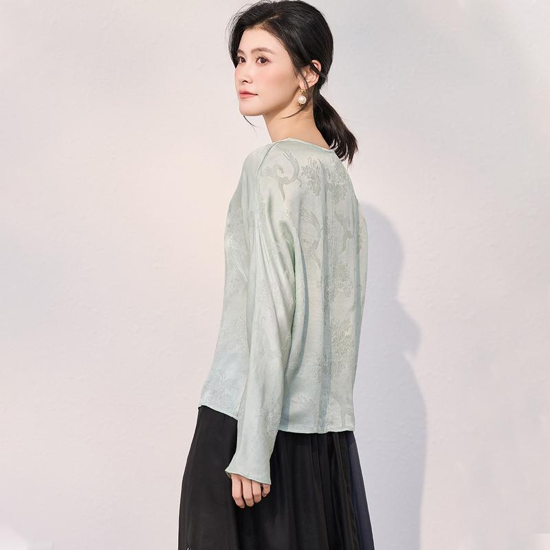 26mm Classic Round Neck Dark Pattern Jacquard Mulberry Silk Style T-shirt with Crown Wrinkle