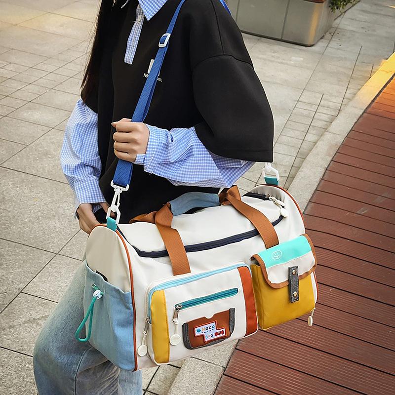 Trendy brand contrasting color short-distance travel bag new lightweight messenger bag independent shoe compartment swimming training fitness bag men