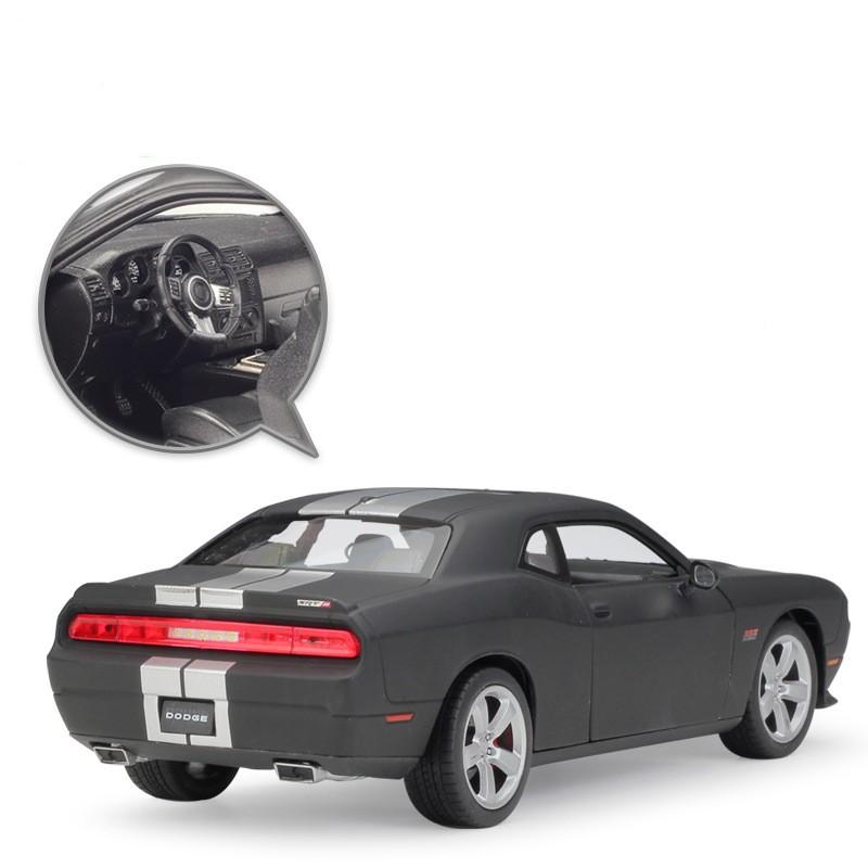 WELLY 1/24 DODGE 2012 Challenger SRT Alloy Sports Car Model Diecasts Metal Vehicles High Simulation Car Model Toys for Kids Gift