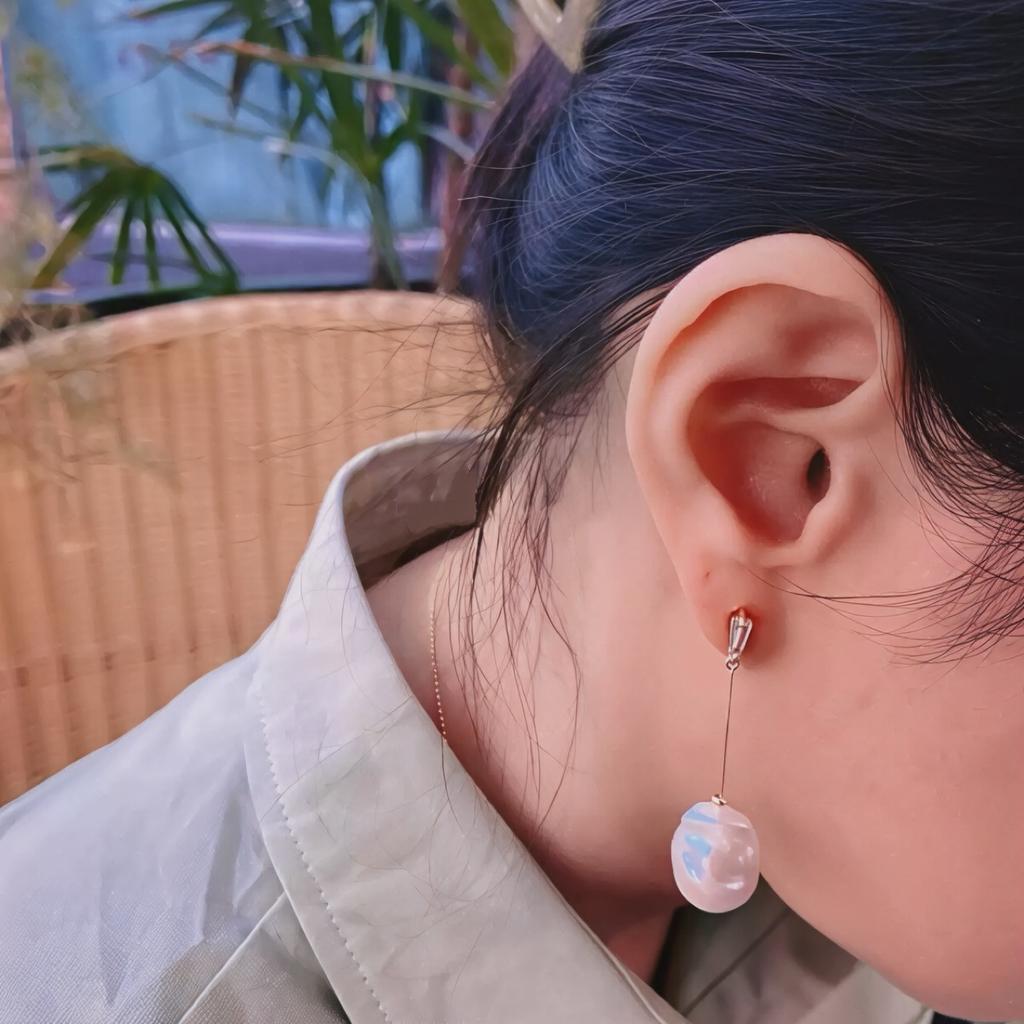 Cold simple zircon inlaid stud earrings silver needle natural freshwater baroque irregular pearl fishtail earrings
