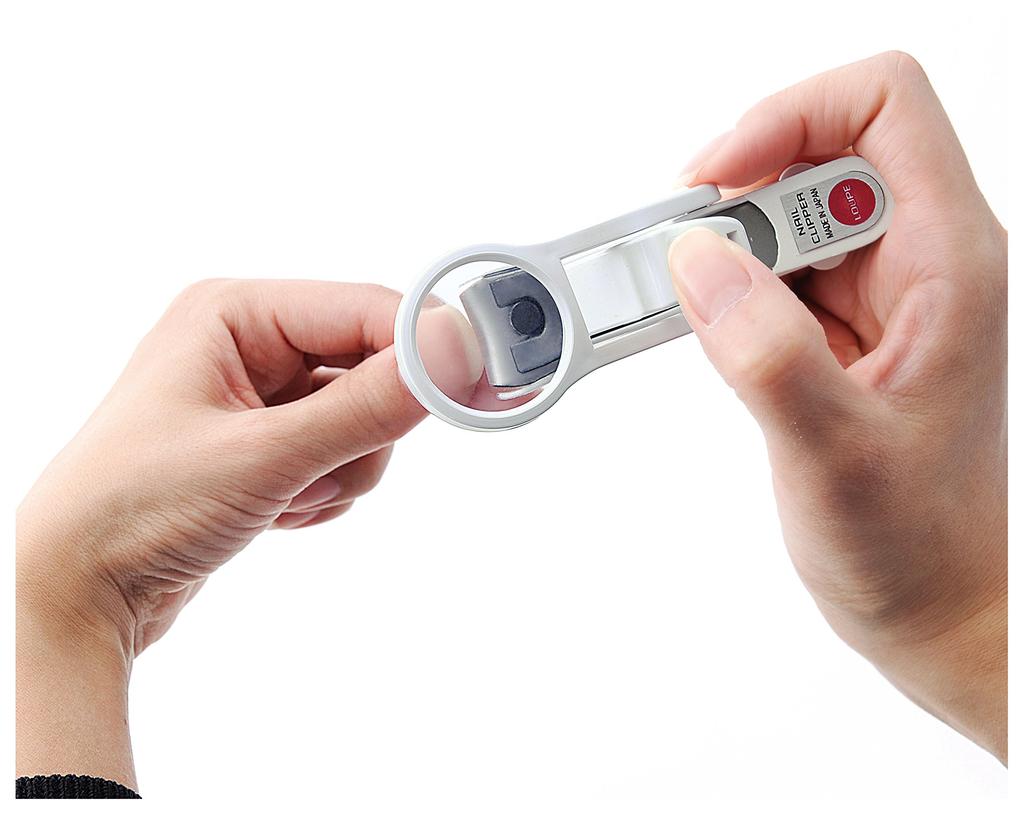 Kai KAI Nail Clippers with Magnifying Curved with Stopper Made in Hand KF1044 Glass, Blade, Case, Japan, Magnification,