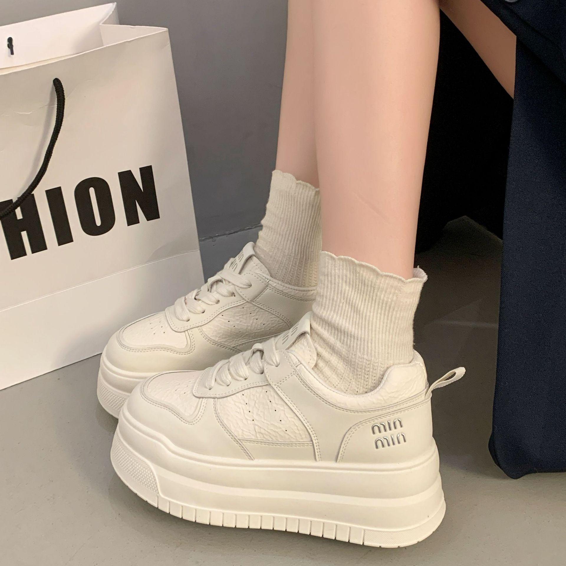 

Маленькие кожаные туфли на толстой подошве, женские, весна и осень 2025, новые универсальные черные туфли на шнуровке для поездок на работу, увеличивающие размер, туфли jk на мягкой подошве 40