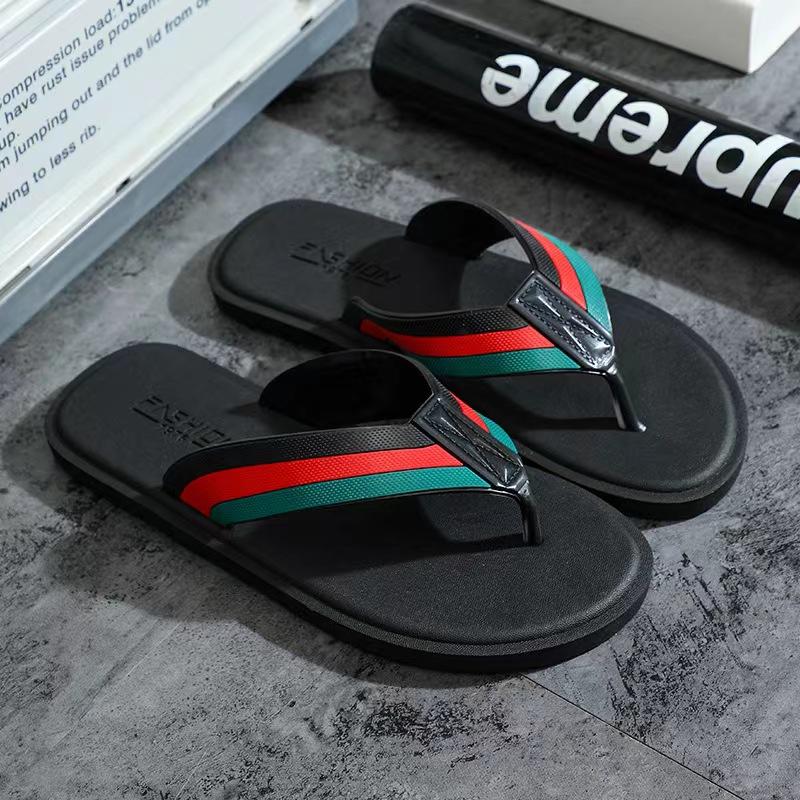 

Summer PVC Flip Flops Trend Beach Holiday Slippers Couples Non-slip Quick-dry Soft Sole Sandals Light Leisure Slippers Sandalias 38-39
