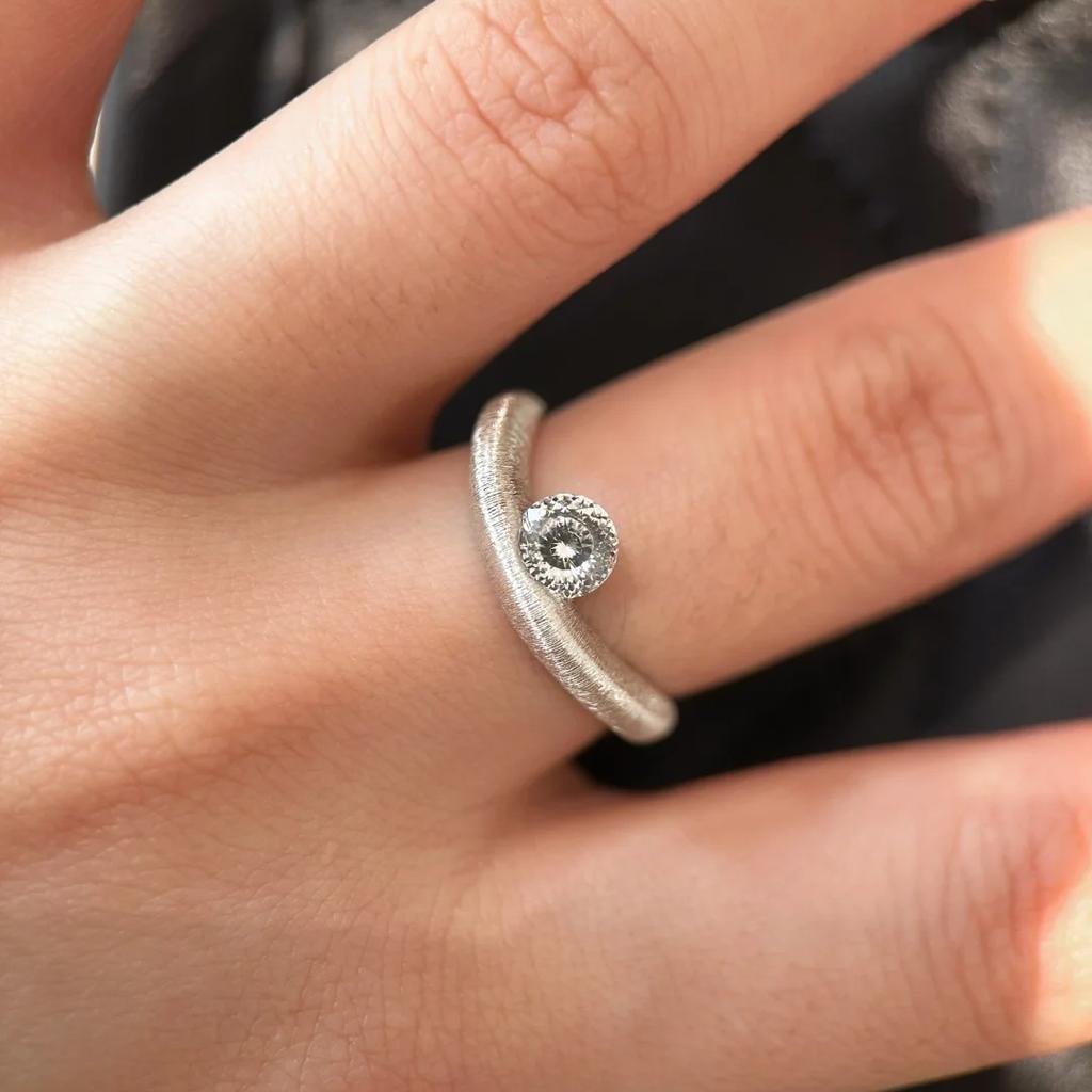 Diamond-Set Fine Glitter Galaxy Dot Diamond Ring Italian Heavy Industry Brushed Irregular Cross Ring Female