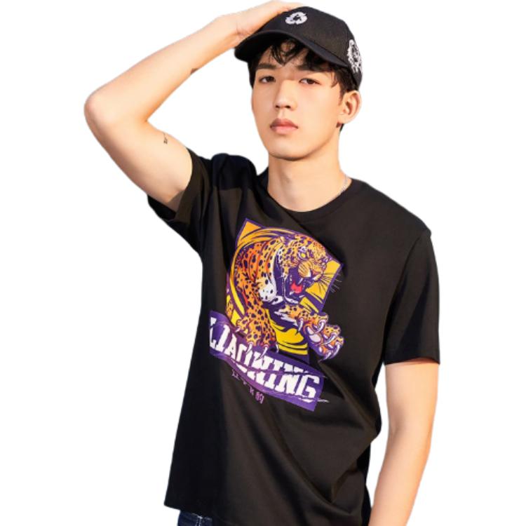 Li Ning Sports Basketball Series Liaoning Flying Leopards Front Print Fan Short Sleeve T-Shirt Men Tops Black AHSQ049-2