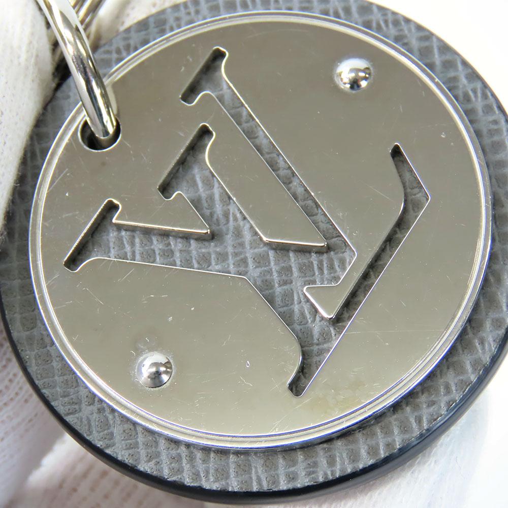 Used LOUIS VUITTON key ring Portocre LV Circle M00477 Taiga/metal gray charm