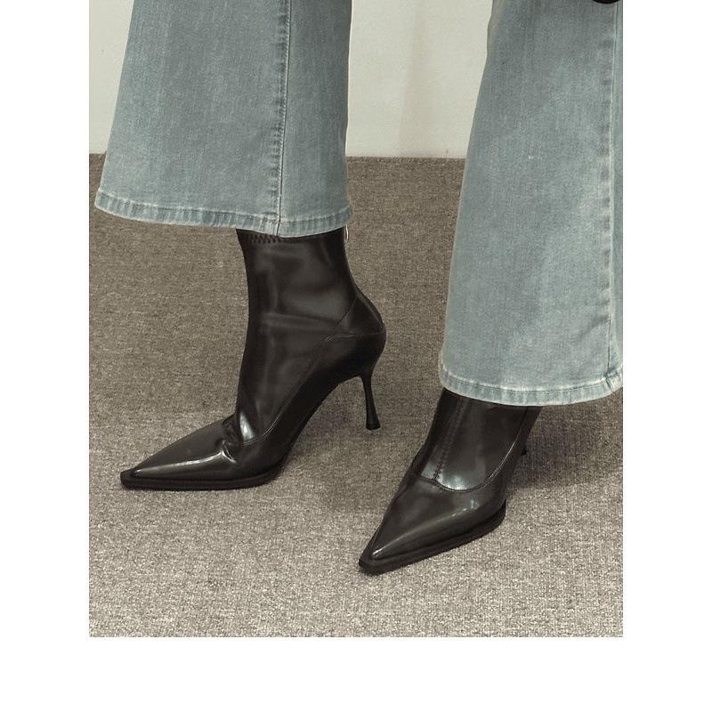 Pointed Thin Heel Temperament Soft Leather Thin Boots Women'S Rear Zipper High Heel Versatile European And American Popular Short Boots