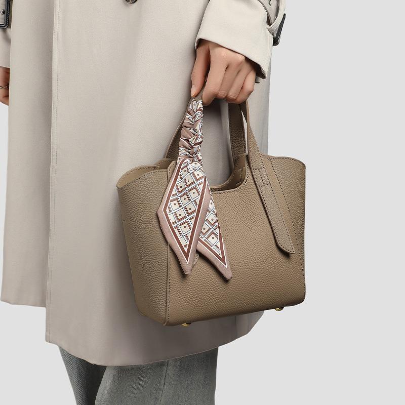 Bucket bag new messenger leather women's bag cowhide large-capacity portable shoulder vegetable basket bag