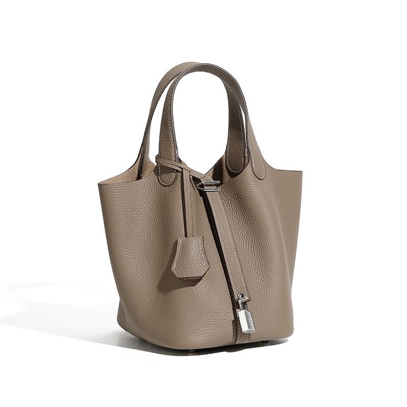 Bags New bucket bags Vegetable baskets Women's bags Leather handbags Bridal wedding bags Premium sense