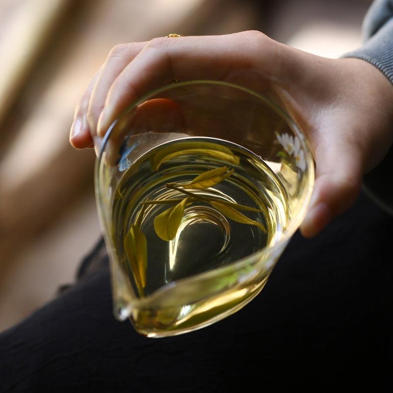 Heat Resistant Glass Tea Pitcher Divide Transparent Tea Cha Hai Dispenser Cup Fair Mug Tea Ceremony Decoration Accessories New