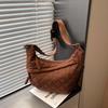 Large Capacity Commuter Shoulder Bag Women's Rhombic Lightweight Crossbody Bag