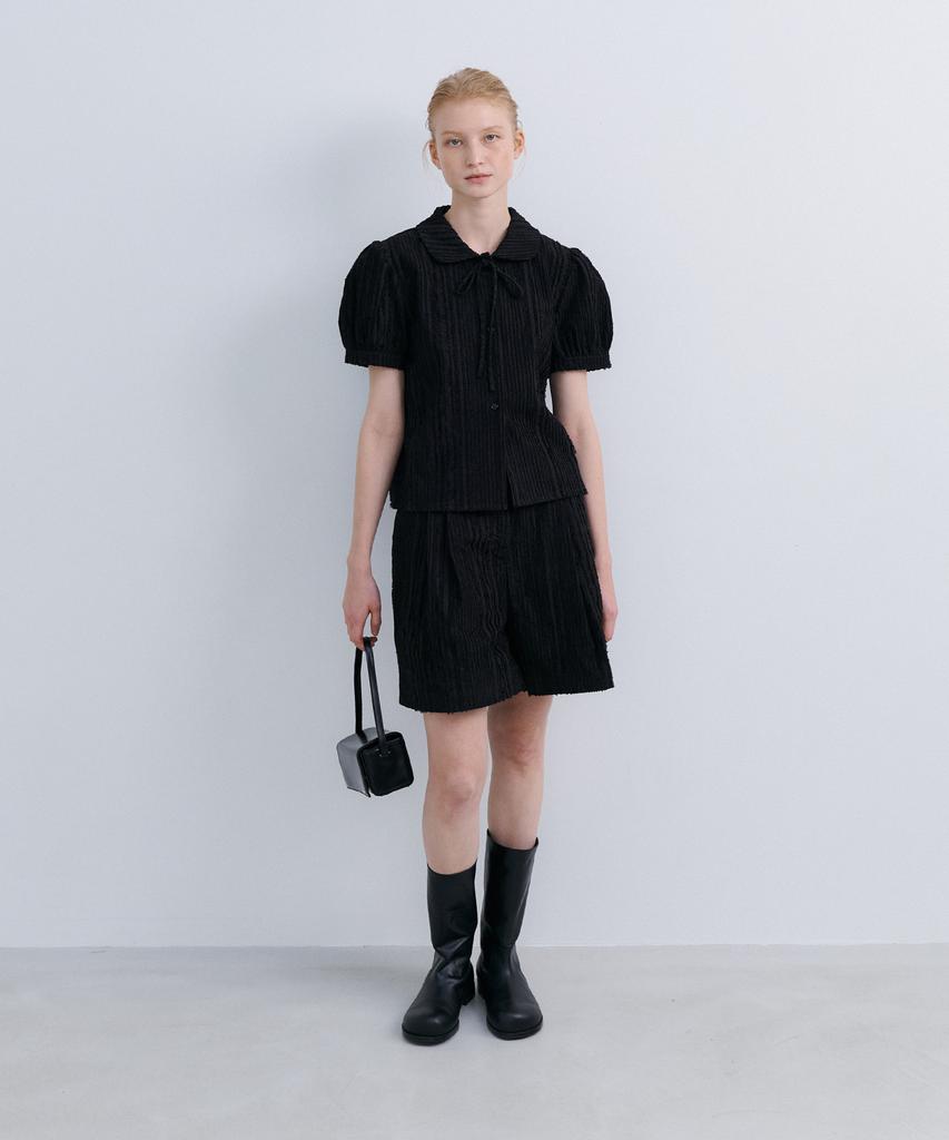 Epinggeulleo Origami Midi Shorts - Black