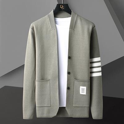 Gestrickte Strickjacke Langärmliger Pullover Junge Herren Persönlichkeit Vier Streifen Lässiger Pullover Mantel Frühling und Herbst