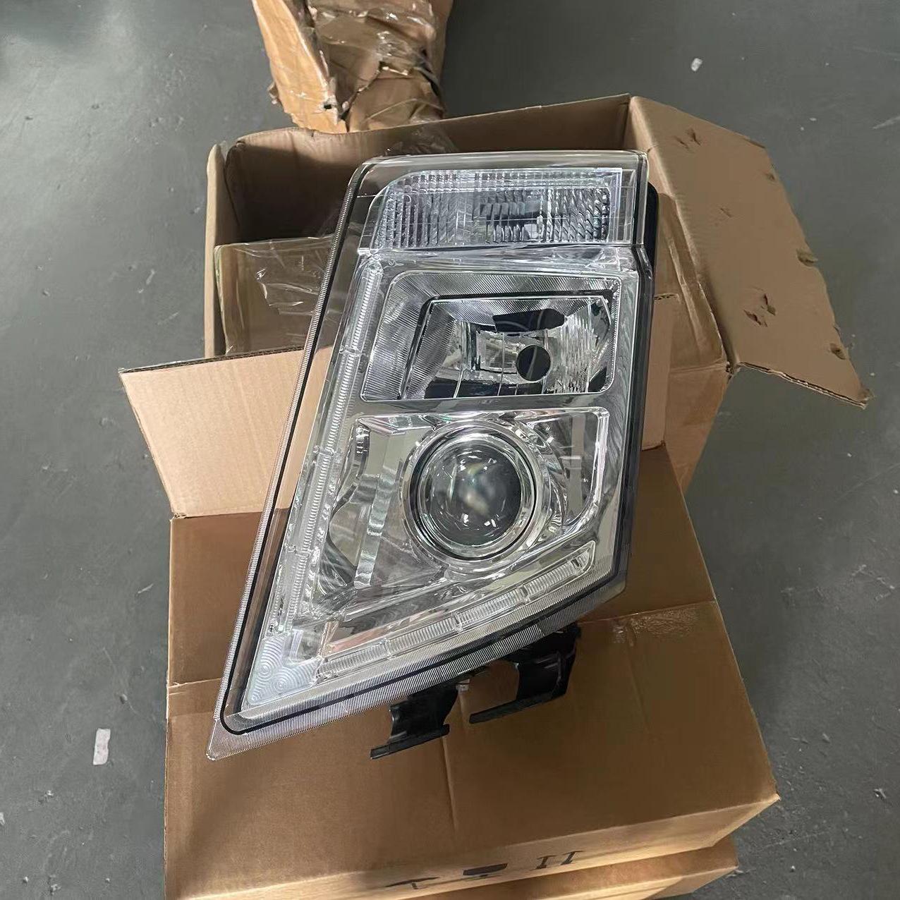 Совместимая фара для грузовиков Volvo FM400/FM440 (Детали 21035637/21035638)