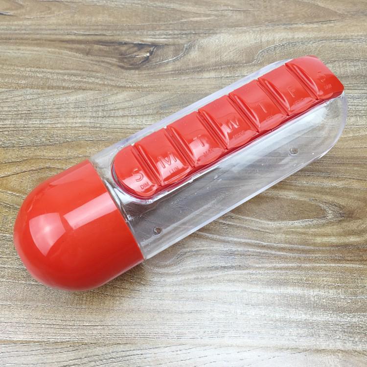 Creative 700ML Water Bottle with Built-In Seven-Day Pill Organizer, Portable & Large Capacity, Two-in-One for Outdoor Use