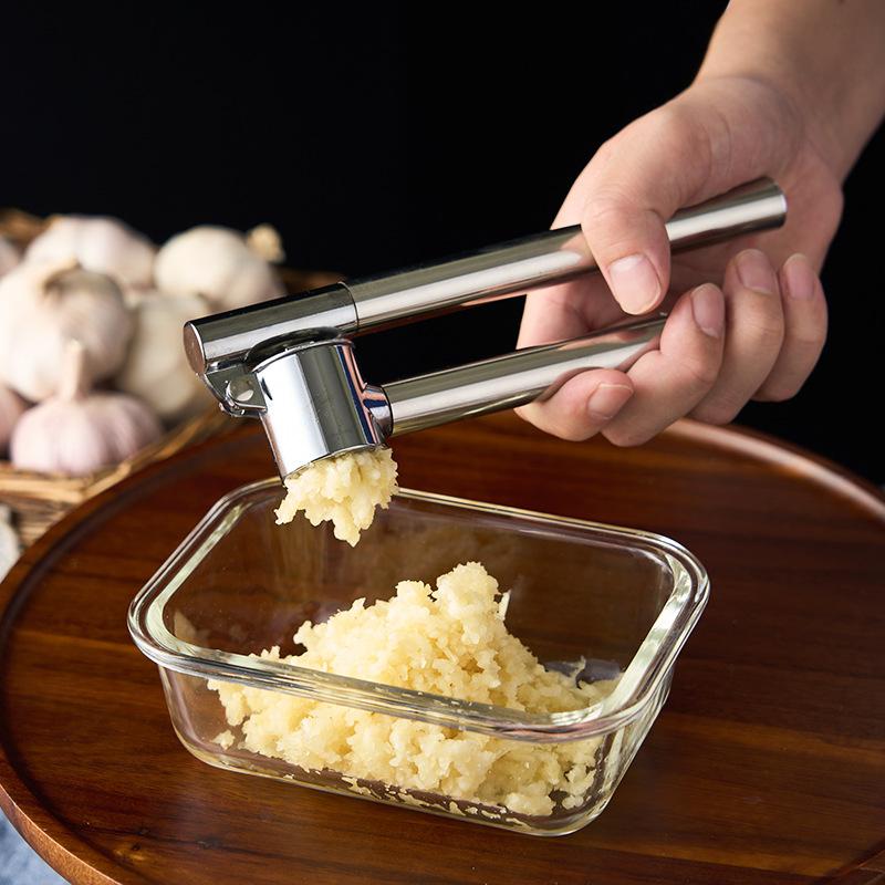Manual Garlic Press, Stainless Steel Manual Garlic Press, Kitchen Garlic Puree Machine, Garlic Crushing and Mincing Machine, Garlic Puree Press