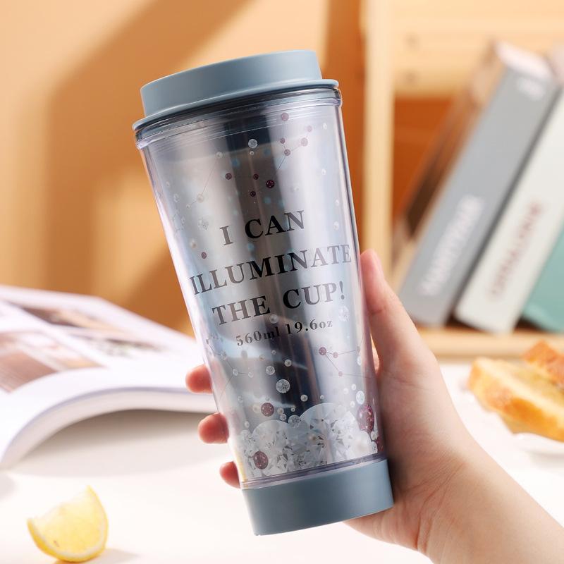 

Портативный шейкер для протеинового порошка, герметичная бутылка для воды для бара, паба, блестящая чашка для шейкера для пива, светящаяся шкала 560 мл 501-600ml синий