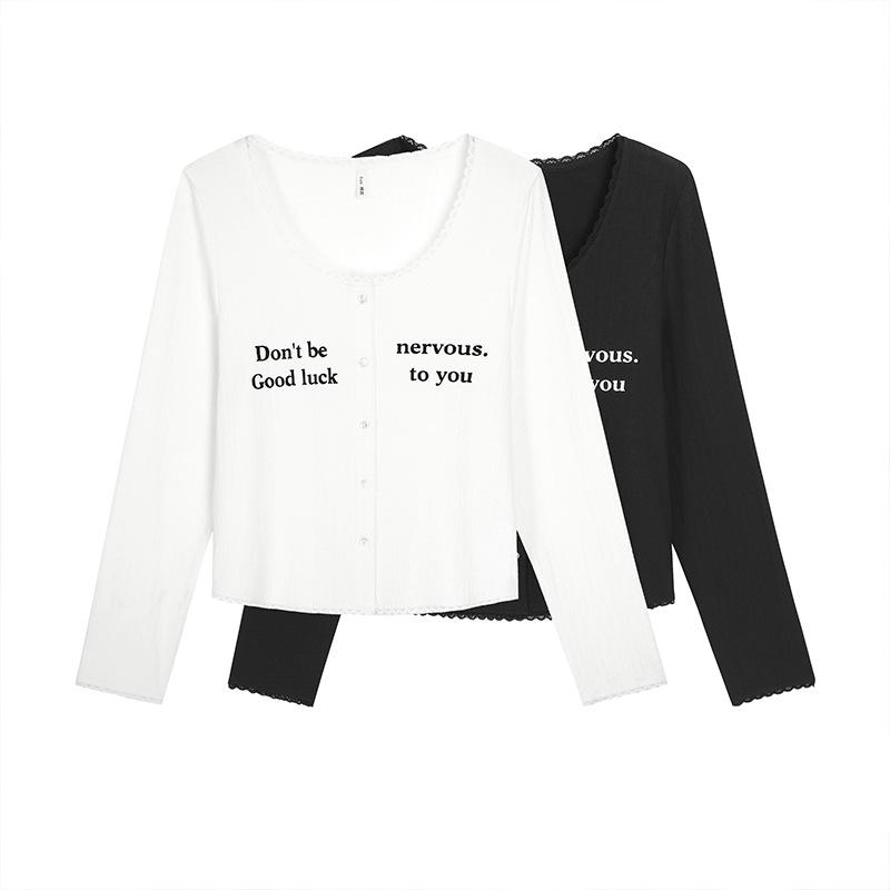 Autumn Floral Lace Trim U-Neck Plus Size Slimming Knitted Top for Women