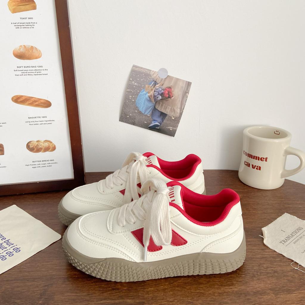 Füße klein zeigen Frühling und Herbst vielseitige Studenten-Board-Schuhe Damen 2025 neue amerikanische Casual Nischendesign Schuhe ins Tide