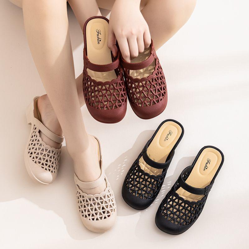 Fashionable Women's Baotou Slippers for Summer Anti Slip and Wear-resistant Beach Shoes for Home and Outdoor Use