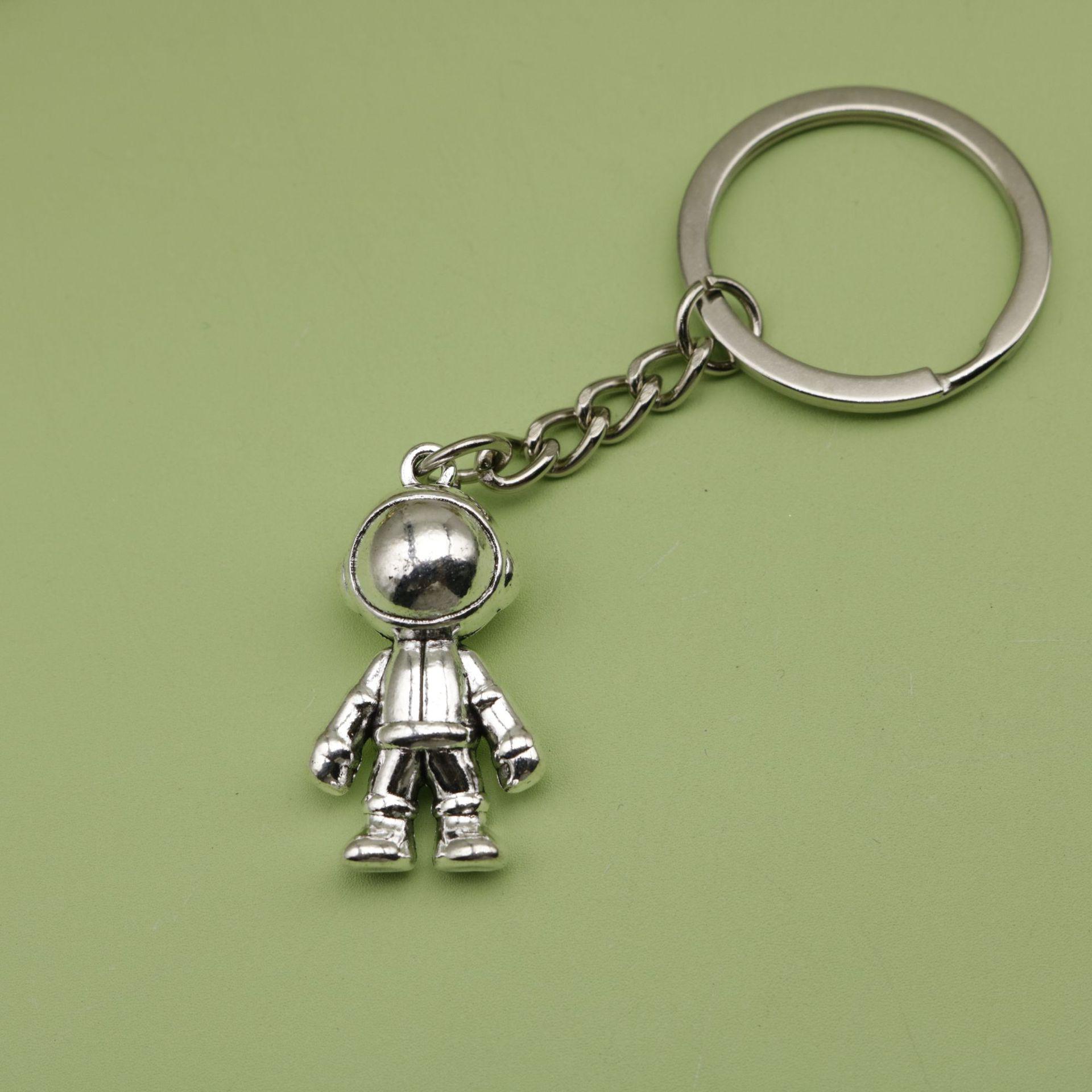Hot Selling Simple Astronaut Keychain Pendant Jewelry