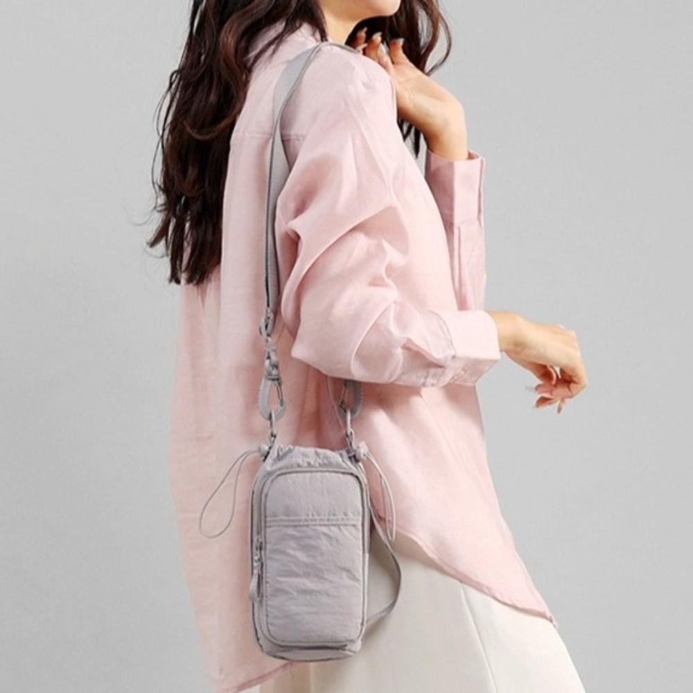 Large Capacity Crossbody Phone Pouch Nylon Women's Fitness Bag Water Bottle Storage Bag  Gym