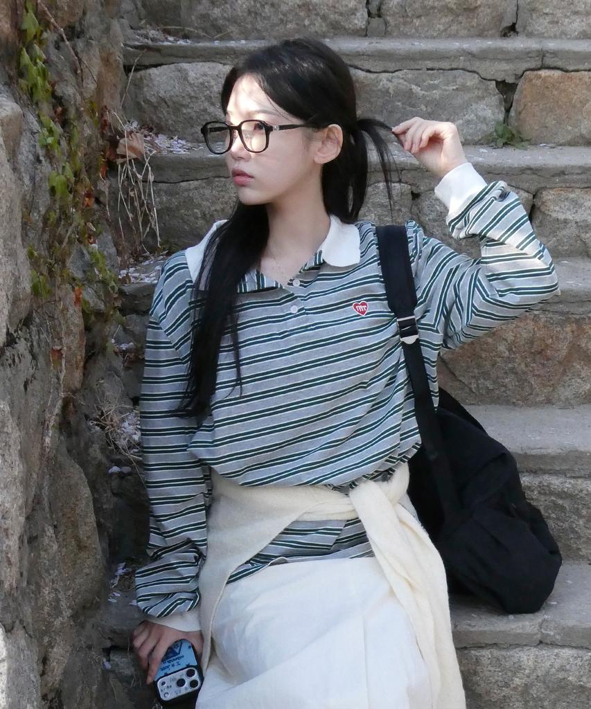 Maseumaluljeueopaeleol Multi Strip Collar Long Sleeve_Melange Gray