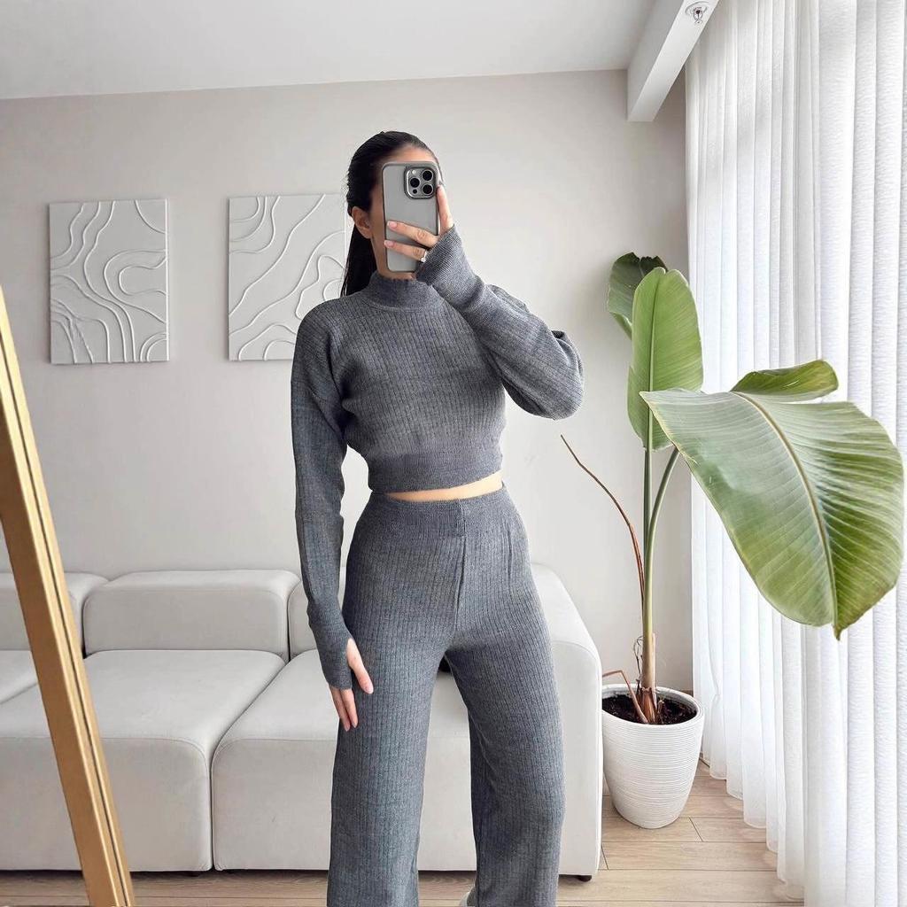 2025 Autumn Half-high Collar Long Sleeve Slim Fit Knit Sweater Set