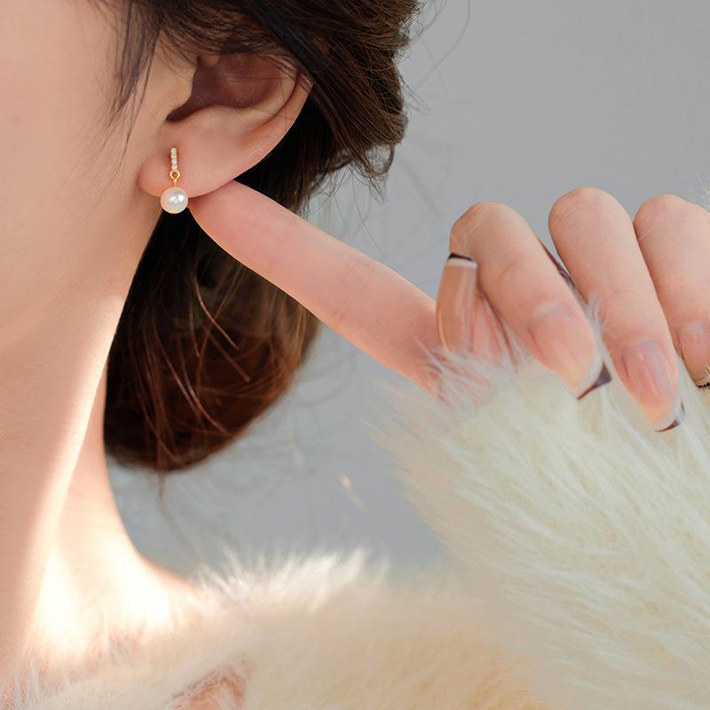 Banyan Tree S925 Silver Natural Pearl Diamond Earrings for Women - Delicate, Versatile, Short.