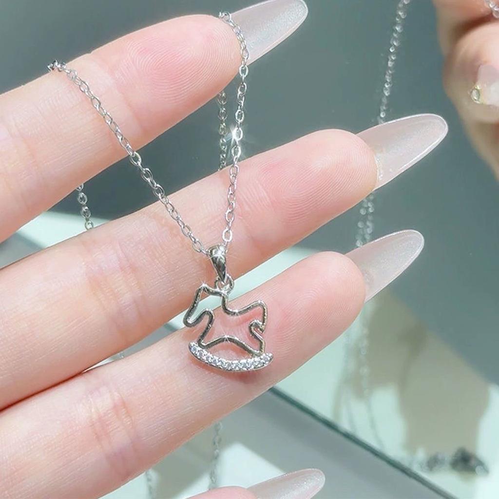 Shining Zircon Hollowed Out Horse Pendant Necklace, Suitable for Women and Girls Collarbone Chain Jewelry, The Best Gift for The Year of The Horse
