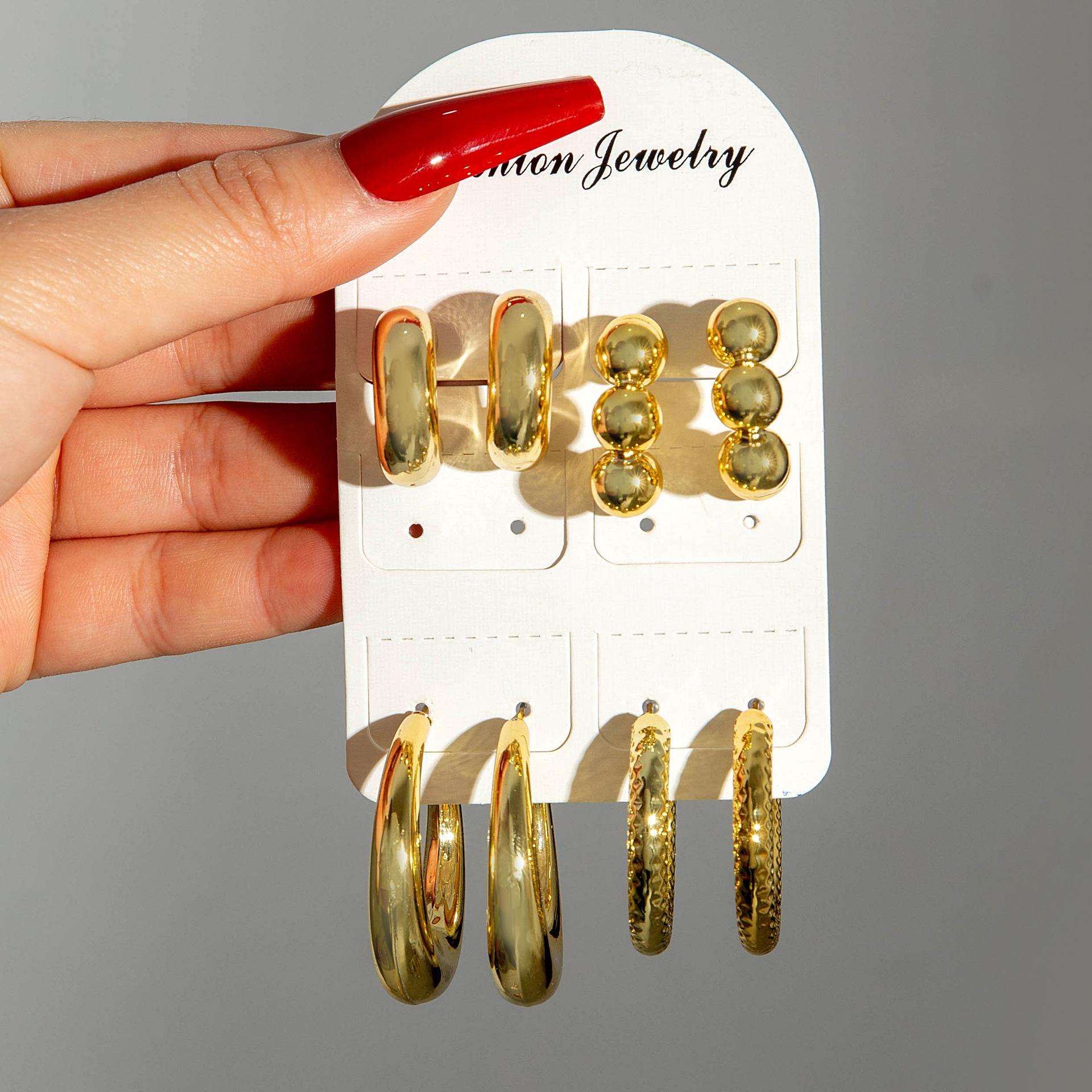 Accessories Geometric Folds C-Shaped Earrings Individual Cold Wind Studs Premium Earrings Wholesale