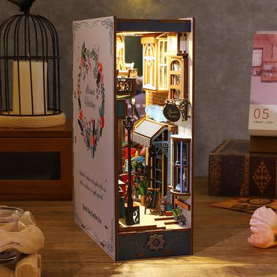 1 Set Book Nook Dollhouse Authentic Restoration Richly Structured Decoration Wood 3D